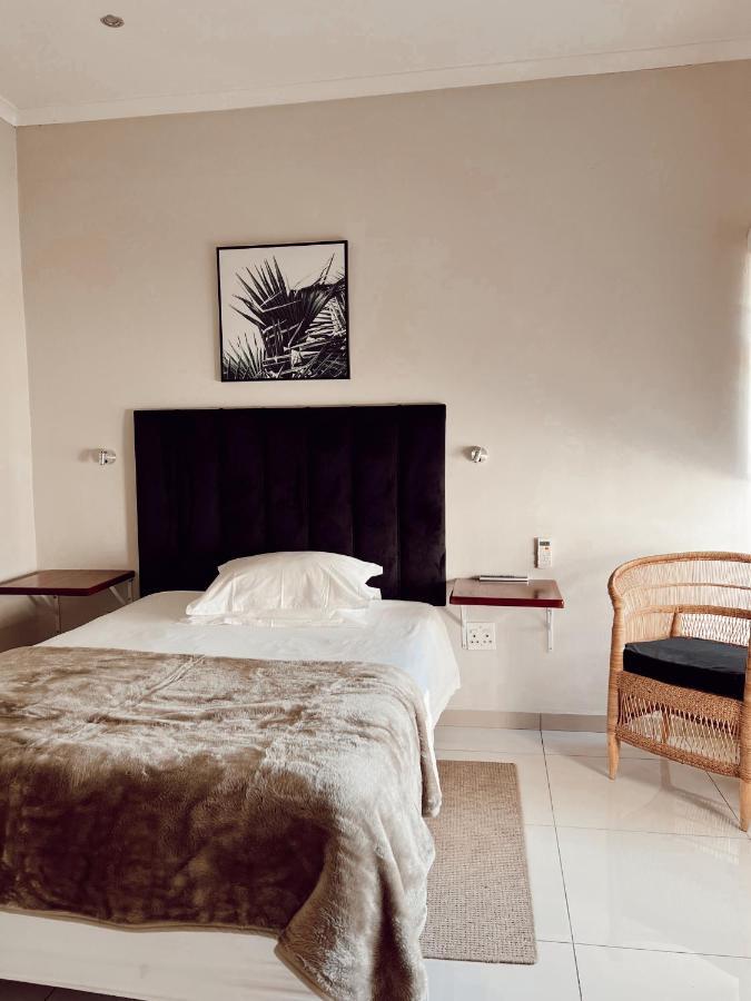Coco Lodge Mthatha Buitenkant foto