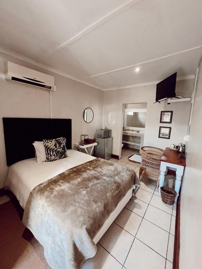 Coco Lodge Mthatha Buitenkant foto